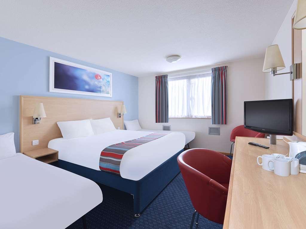 Travelodge Liverpool Docks Ruang foto